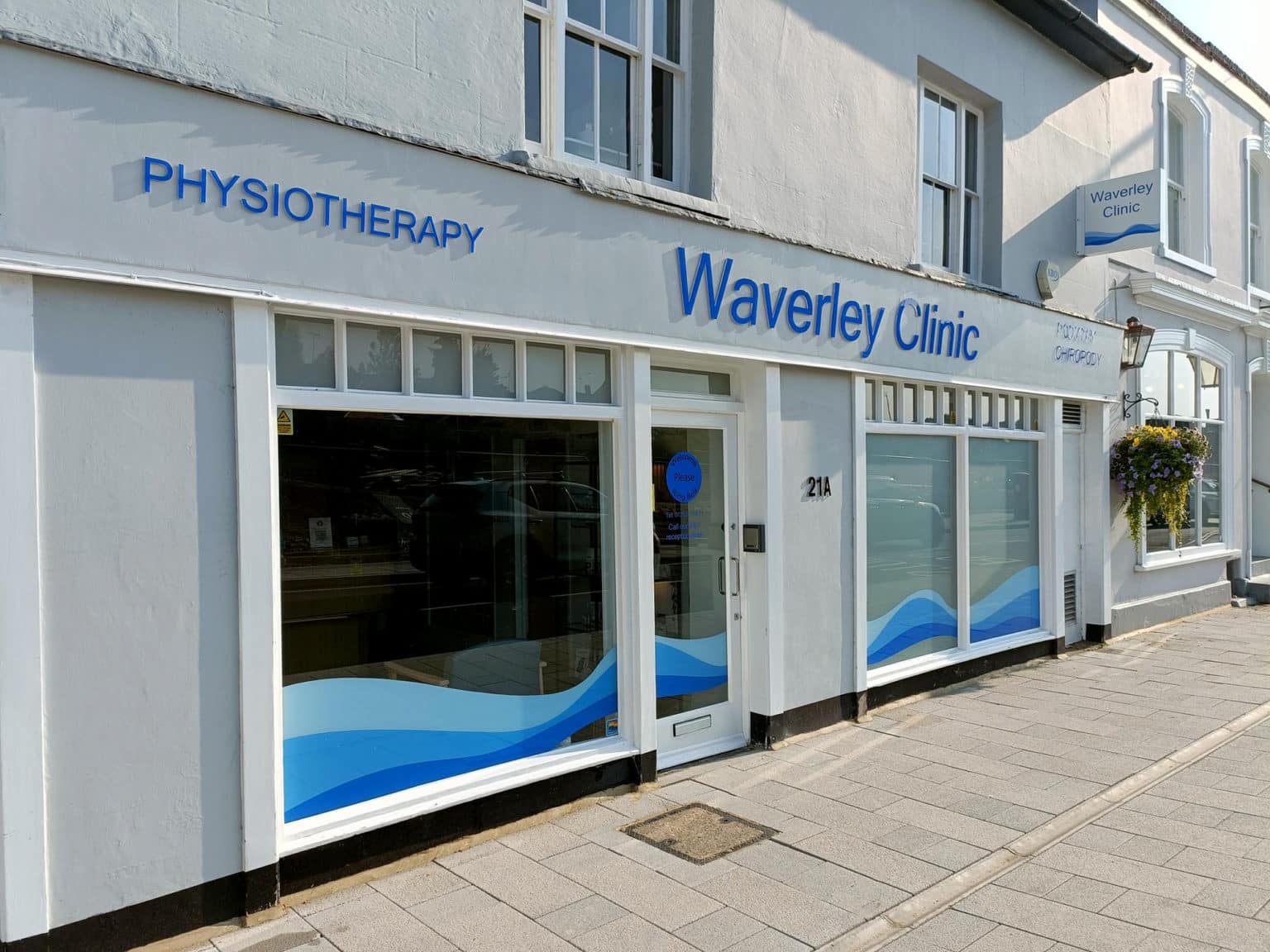 waverley-clinic-farnham-front-summer24